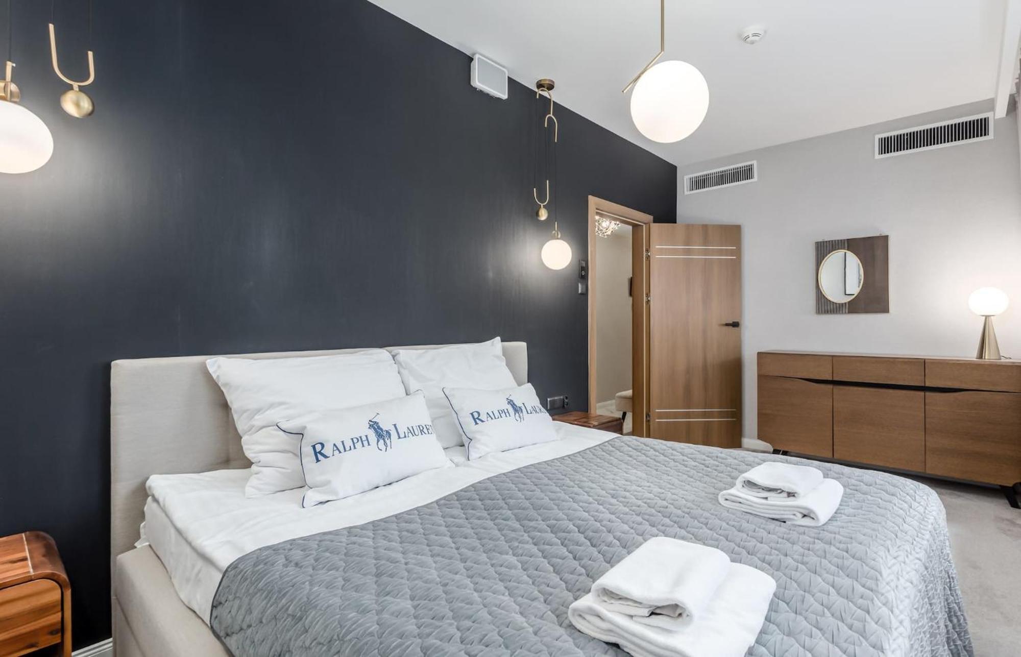 Deo Plaza - Apartamenty Old Town By Rent Like Home グダニスク エクステリア 写真